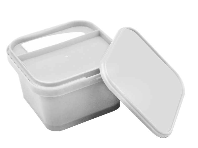 http://iml-packaging.com/products/1-2-1-container-with-lid-and-plastic-spoon-cx026_01.jpg